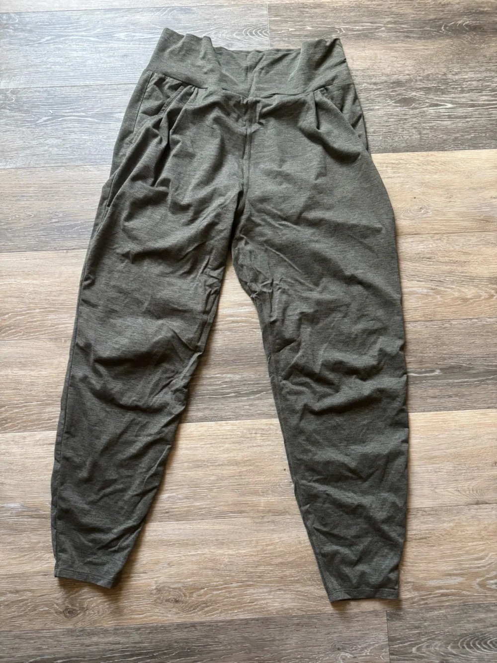 Vuori Lux At Ease Pants sz Medium - Picture 2 of 5